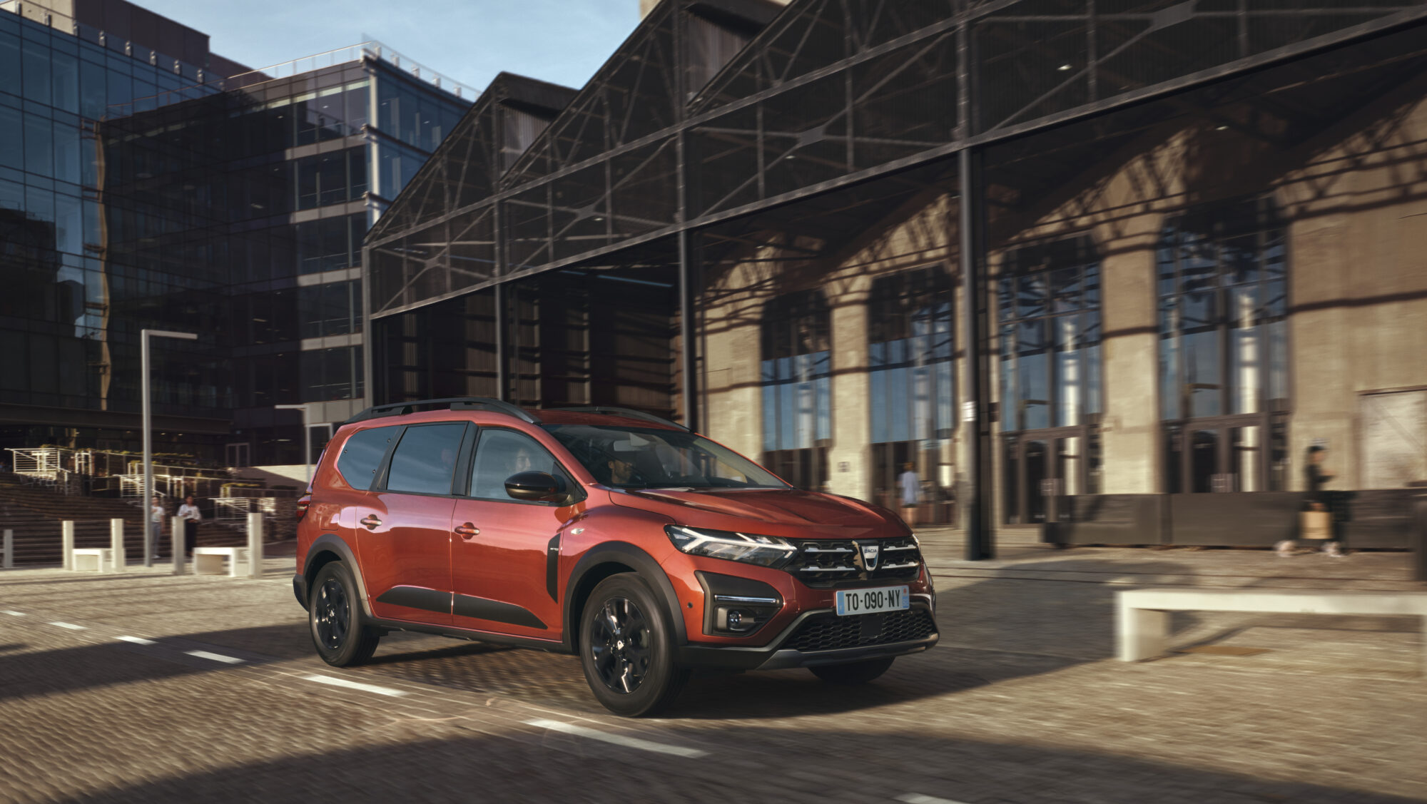 2022 - All-New Dacia Jogger Extreme Terracotta Brown