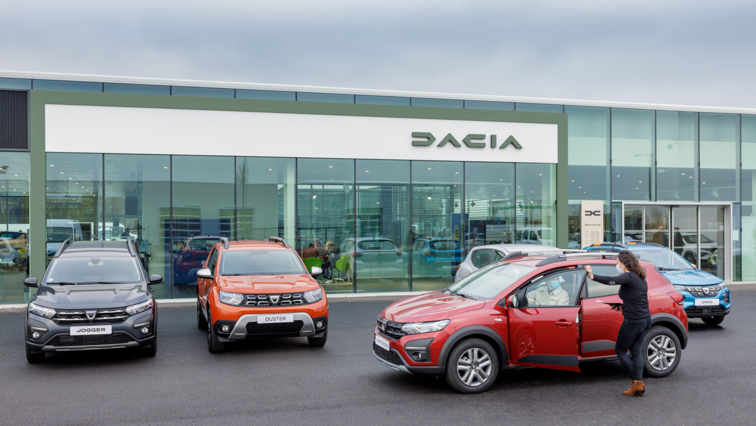 2022 - Story Dacia - Le nouveau visage de Dacia arrive en concession