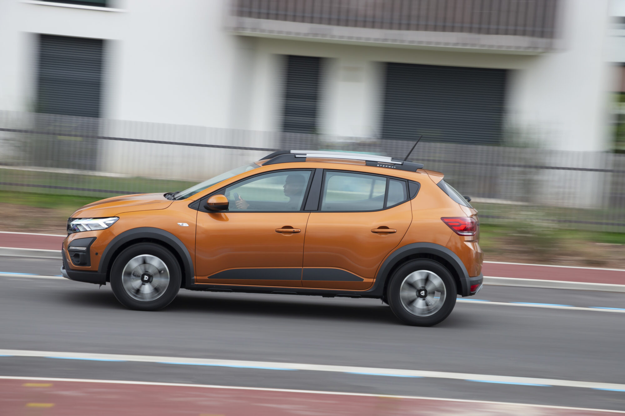2020 - New Dacia SANDERO STEPWAY tests drive
