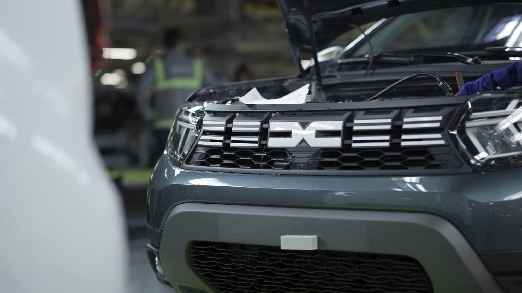 Story - Dacia’s industrial feat to revamp its vehicles’ brand identity